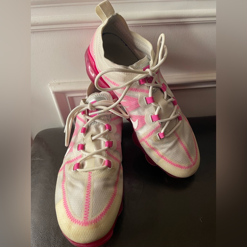 Nike 2019 VaporMax Women’s size 9